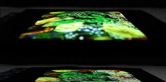 Samsung показала растягивающийся дисплей